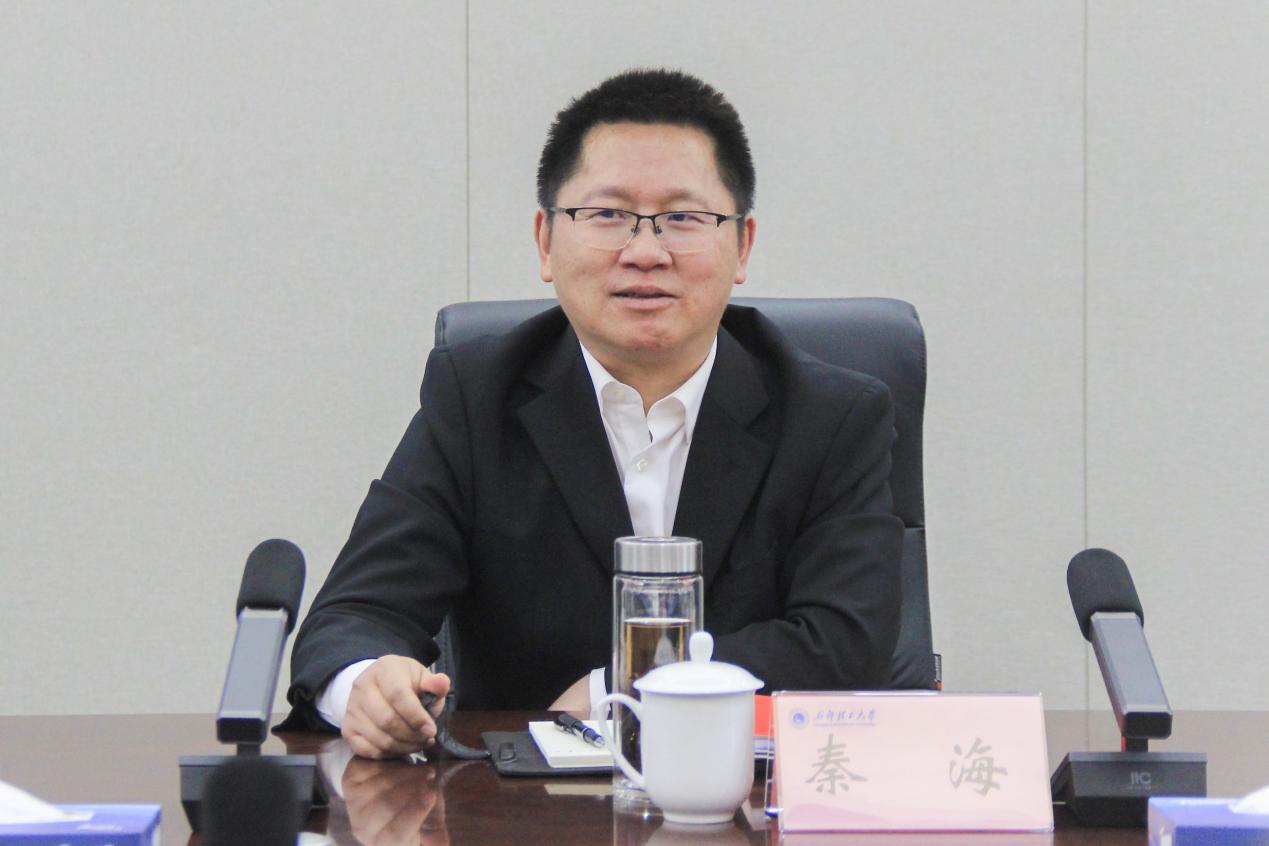 四川省高级人民法院来我校交流座谈